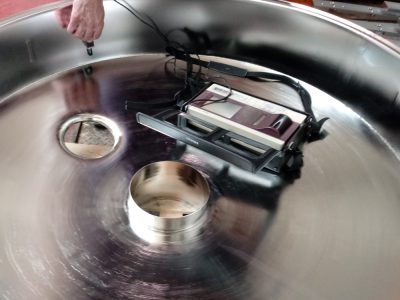 Acciaio inox sottoposto a prove di rugosit&agrave; dopo elettrolucidatura